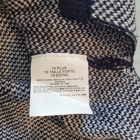 1X Old Navy Blue & White Checkered Sweater - Picture 7 of 10